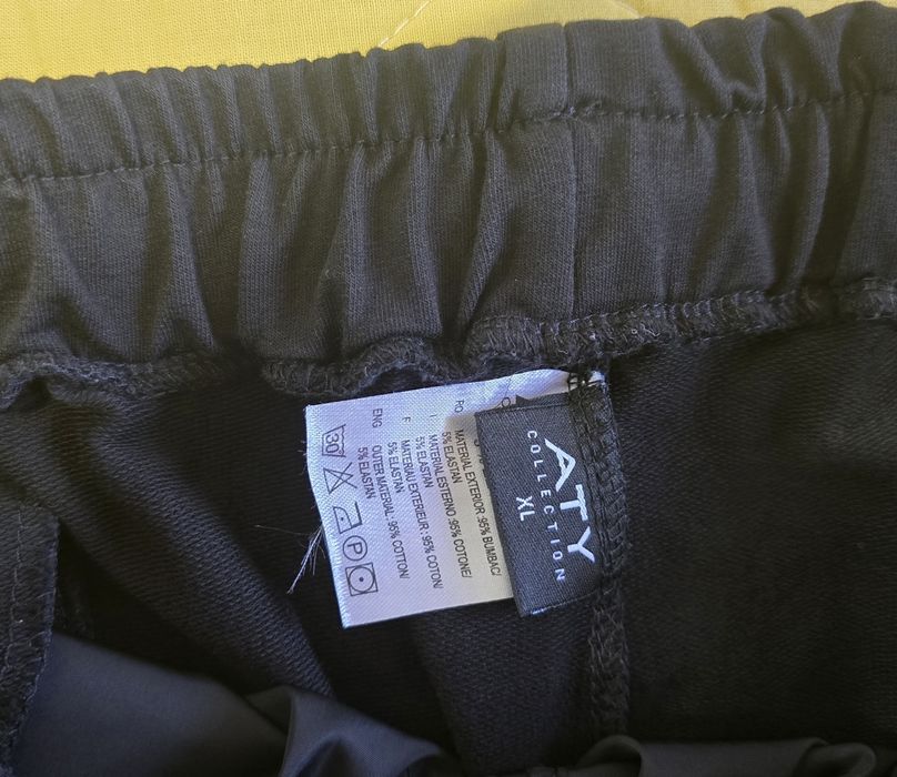 Pantaloni stil Vagabond