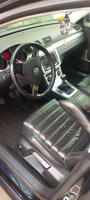 Vând passat b6 1.9 d