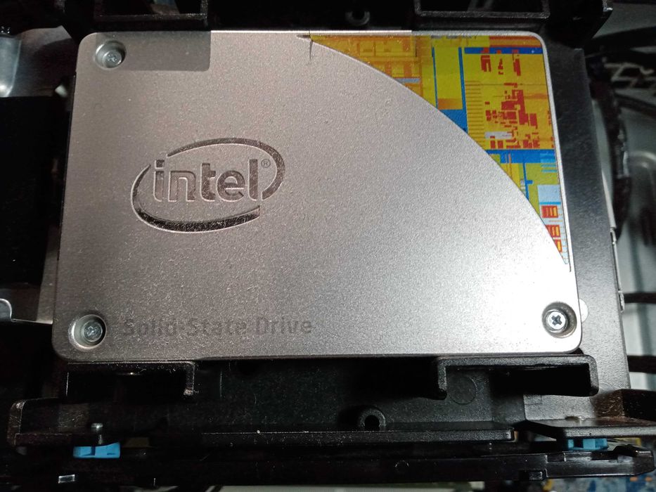 HP. z220 Workstation desktop,hdd-uri,memorii 2GBx4=8GB;DDR3