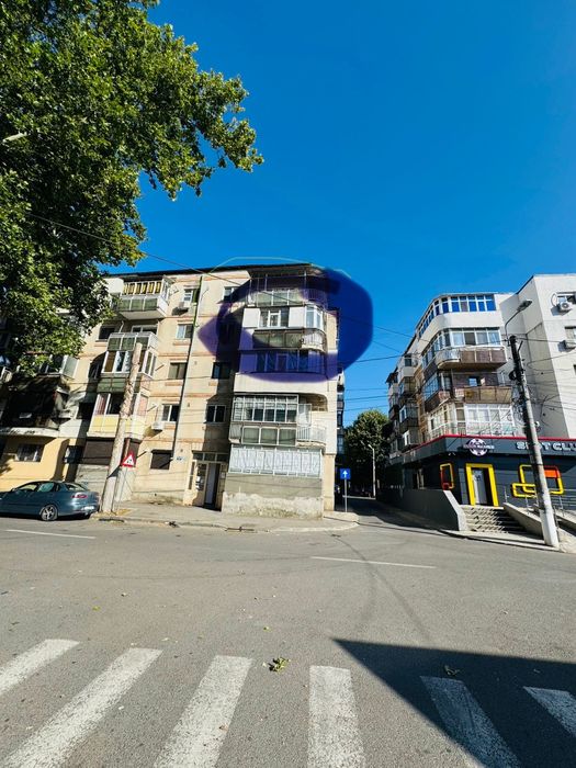 Apartament 2 camere , decomandat, zona Orizont