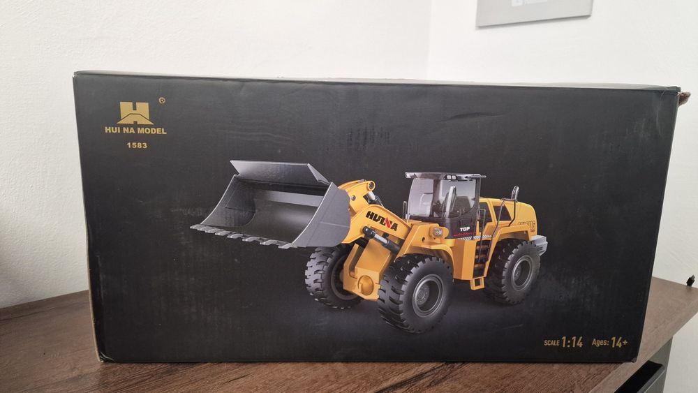Комплект RC HUINA 1:14 – багер, самосвал и челен товарач