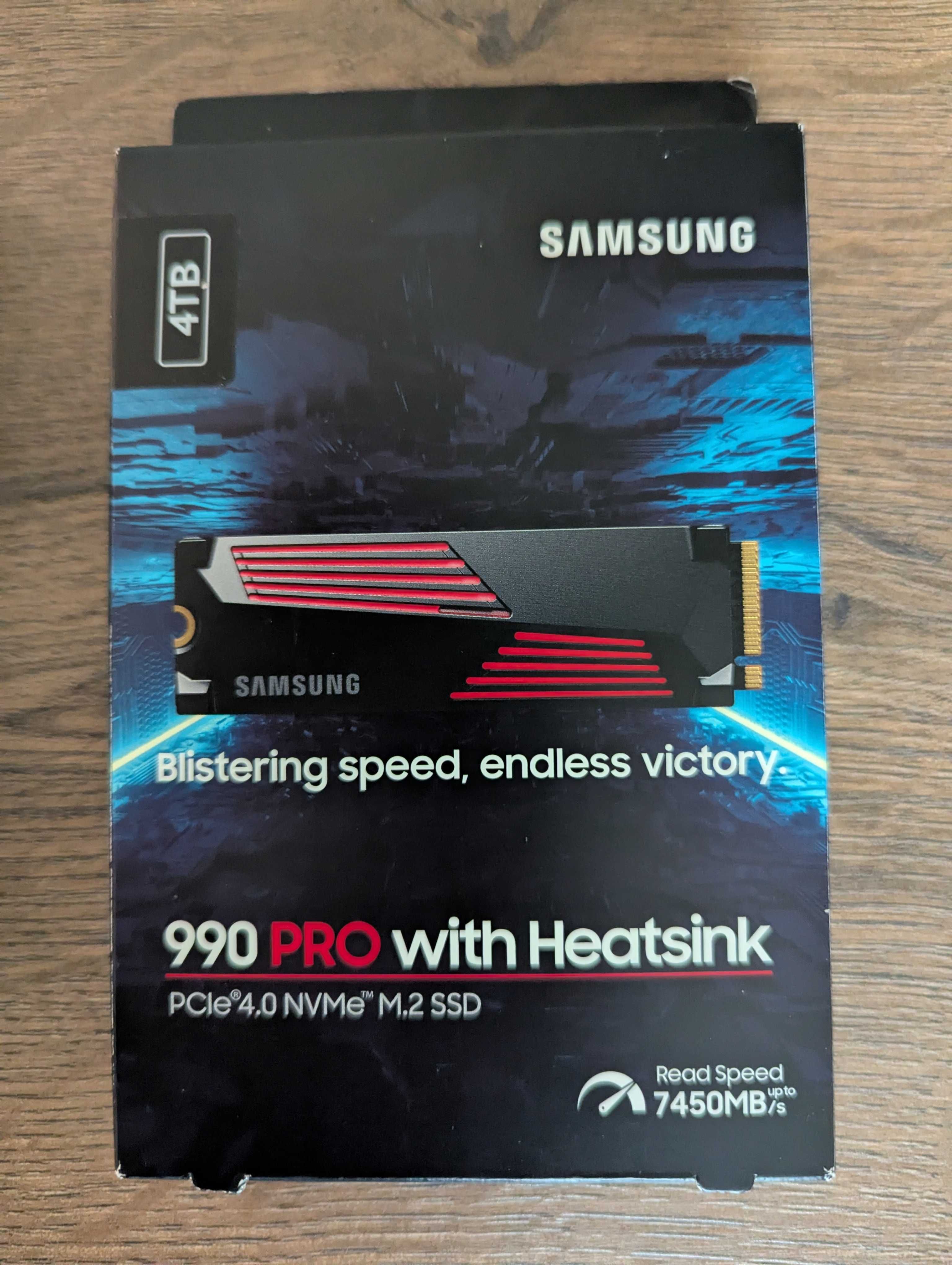 Samsung 990 Pro 4TB with Heatsink (PCIe 4.0 NVMe M.2)