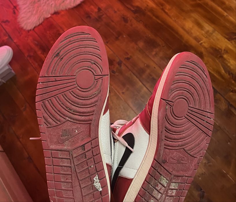 Nike air jordan 1 high lost and found