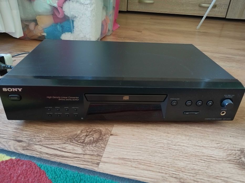 cd-player Sony CDP-XE570 С ПРОБЛЕМ