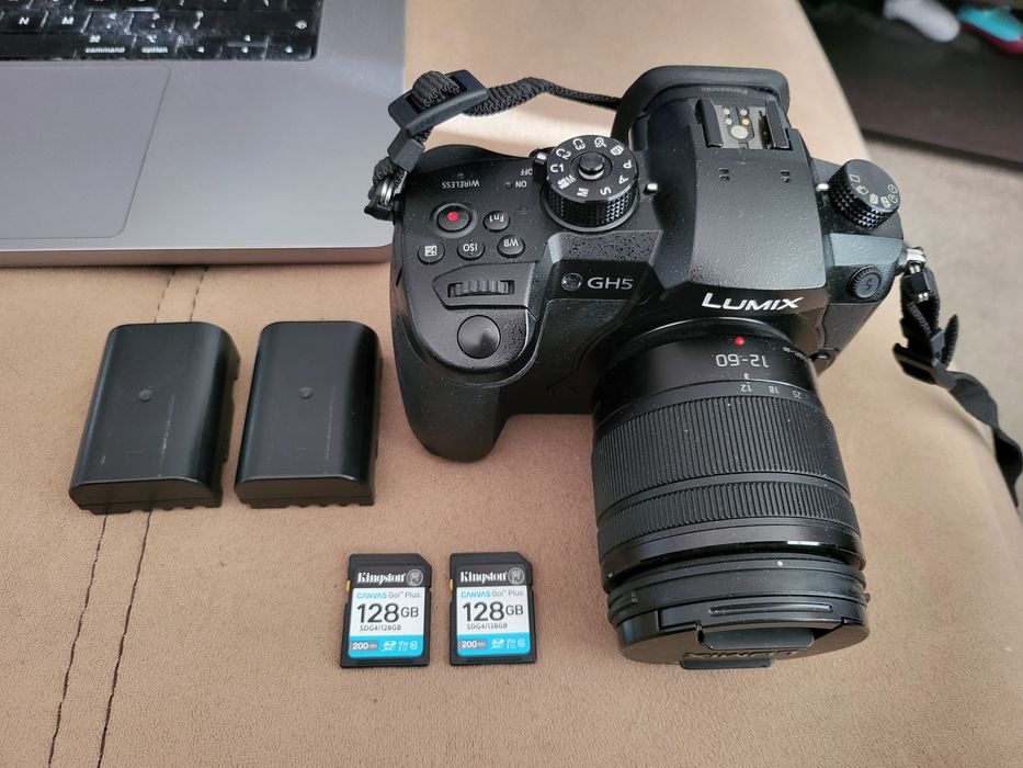 Panasonic Gh5 c Lumix 12-60mm перфектен