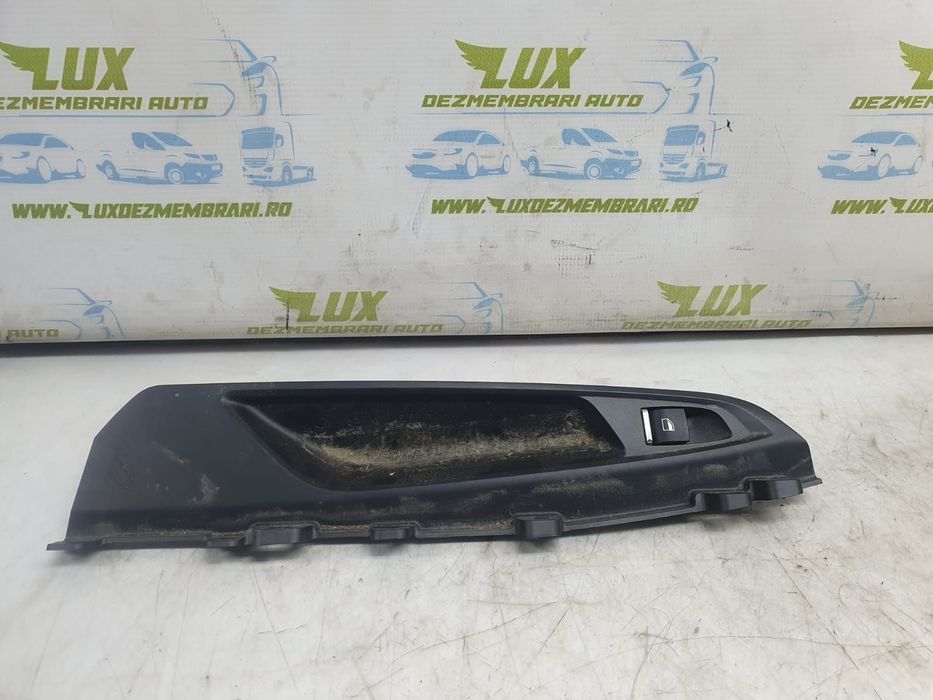 Panou buton geam dreapta fata  9208107-02 BMW Seria 5 F07/F10/F11 (fa