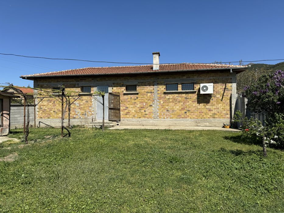 Продава се Магазин в с. Енина, Област Стара Загора - 88 кв.м за 1275 €/кв.м - Снимка #1
