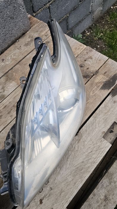 Far dreapta stânga Toyota Prius 3