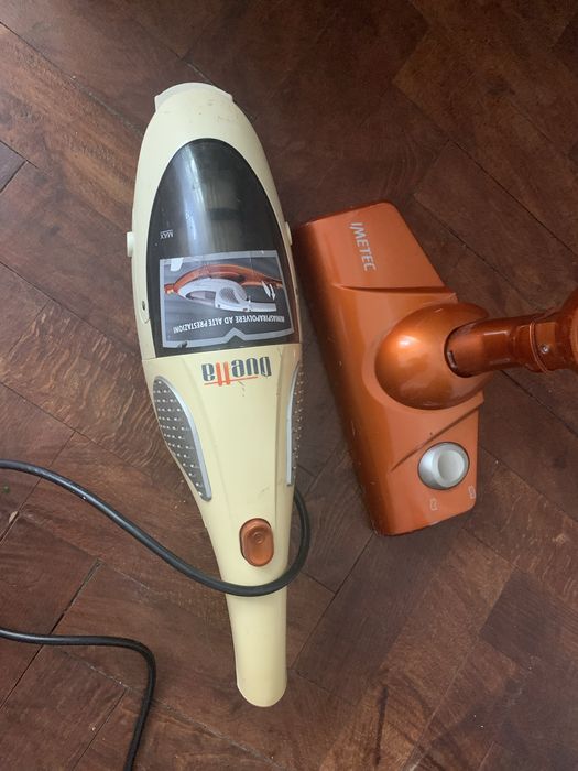 Aspirator detasabil cu fir 700W