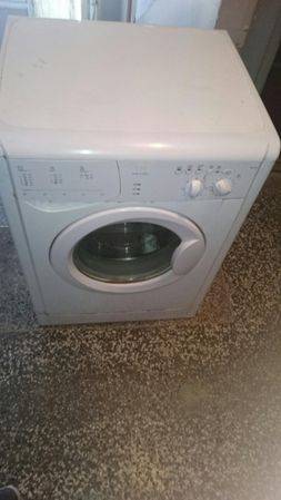 Пералня Indesit WIN102 на части