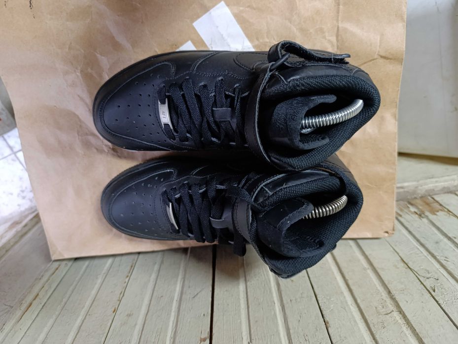 ''Nike Air Force 1 Mid Black''оригинални маратонки 38.5 номер