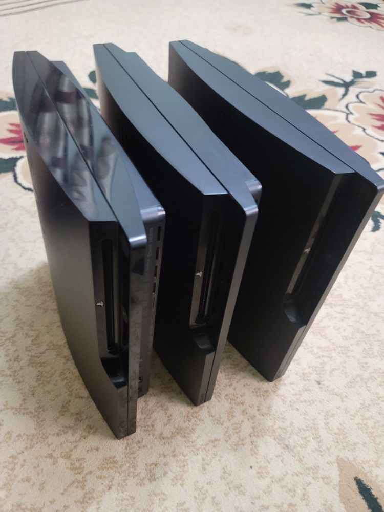 Playstation 3 slim , supper slim optom