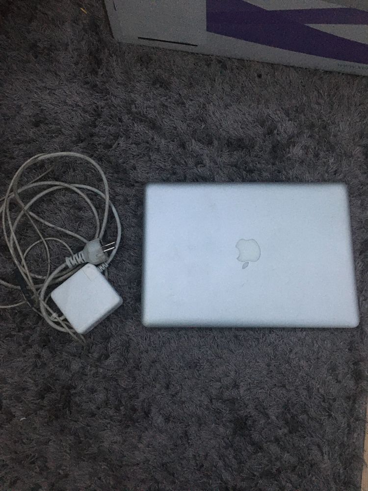 macbook pro 2010