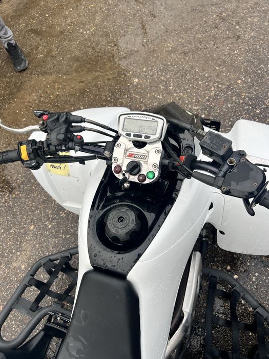 Se vinde suzuki ltz unicat 400