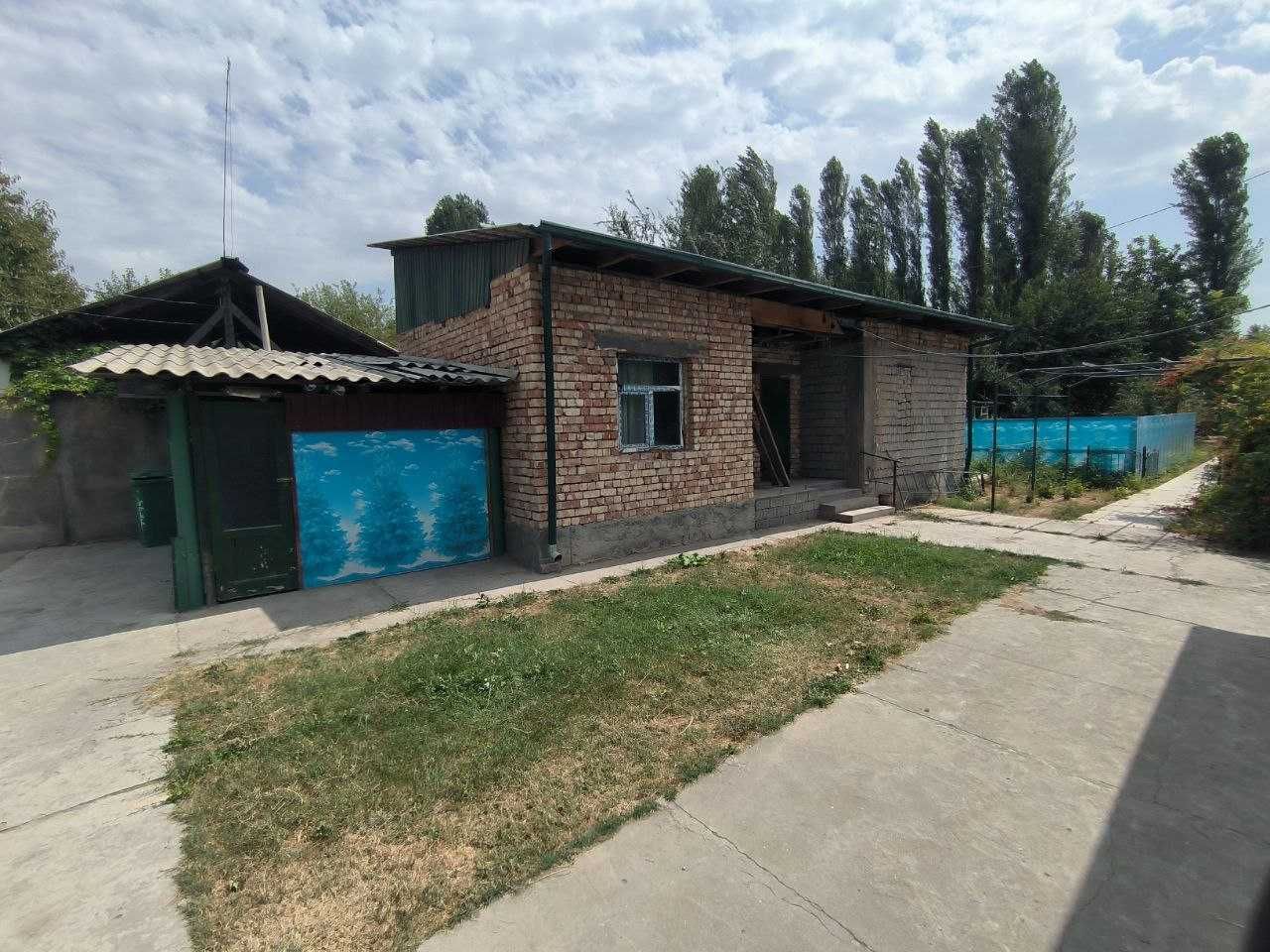 Yuqorichirchiq, Baliqchida 23 sotix hovli sotiladi Rohat postidan 5 km