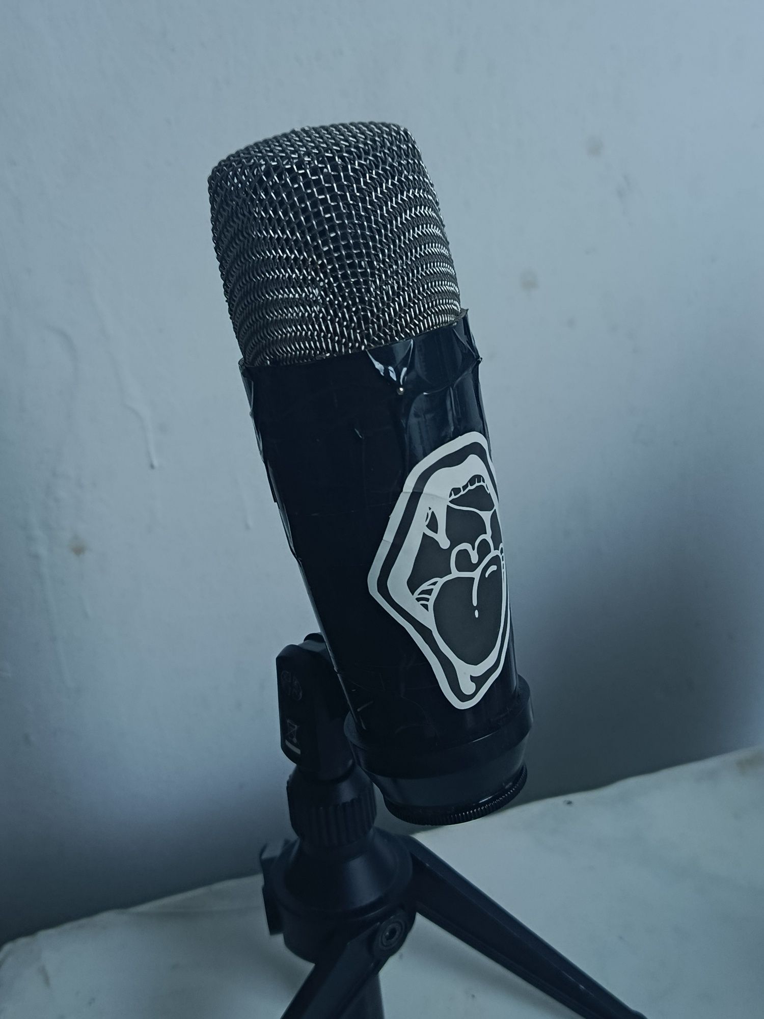 Микрофон Behringer c-3