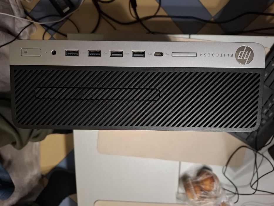 HP EliteDesk 705 G4 SFF-Slim,AMD Ryzen 3 PRO 2200G (3.5/3.7GHz),16GB