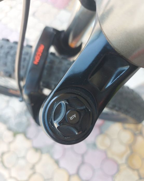 Bicicleta scott scale 29er, 12 pinioane, ful deore xt, furcă aer