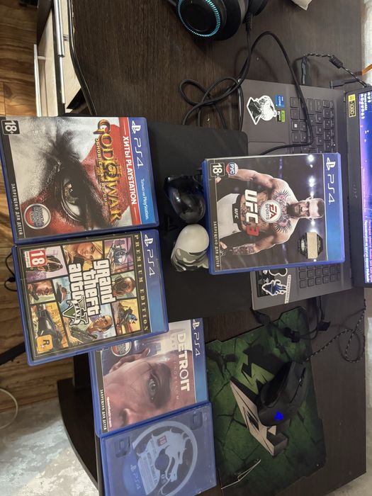 Прлжам пс4 слим 1тб в отличном состоянии