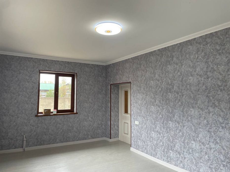 Янгиюлда йанги курилган 4 сотохлиг участка сотилади