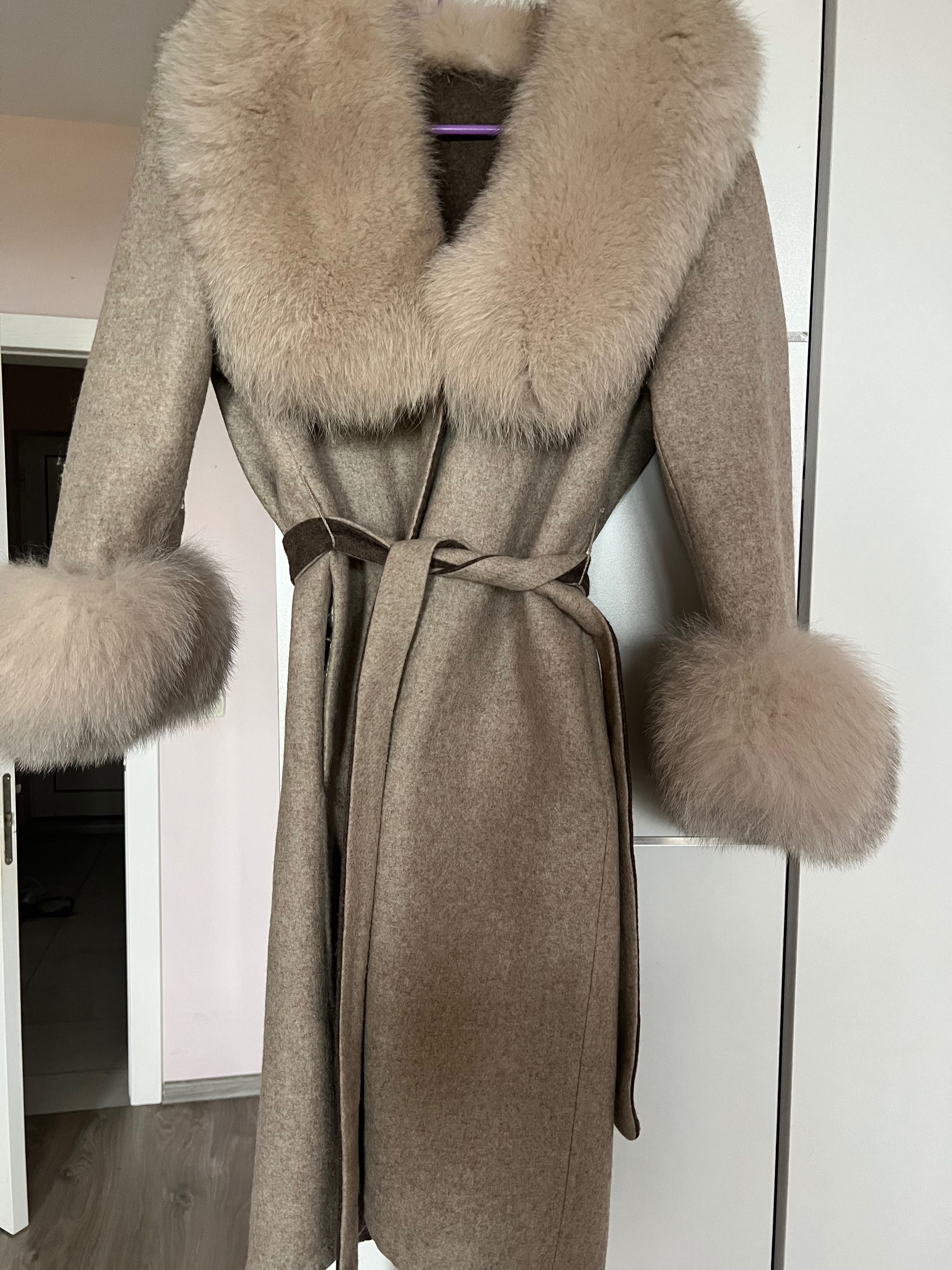 Топ!Ново палто алпака с естествен косъм лисица