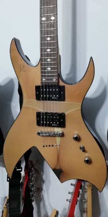 Vand chitara electrica BC Rich, Bich, Body Art Colection