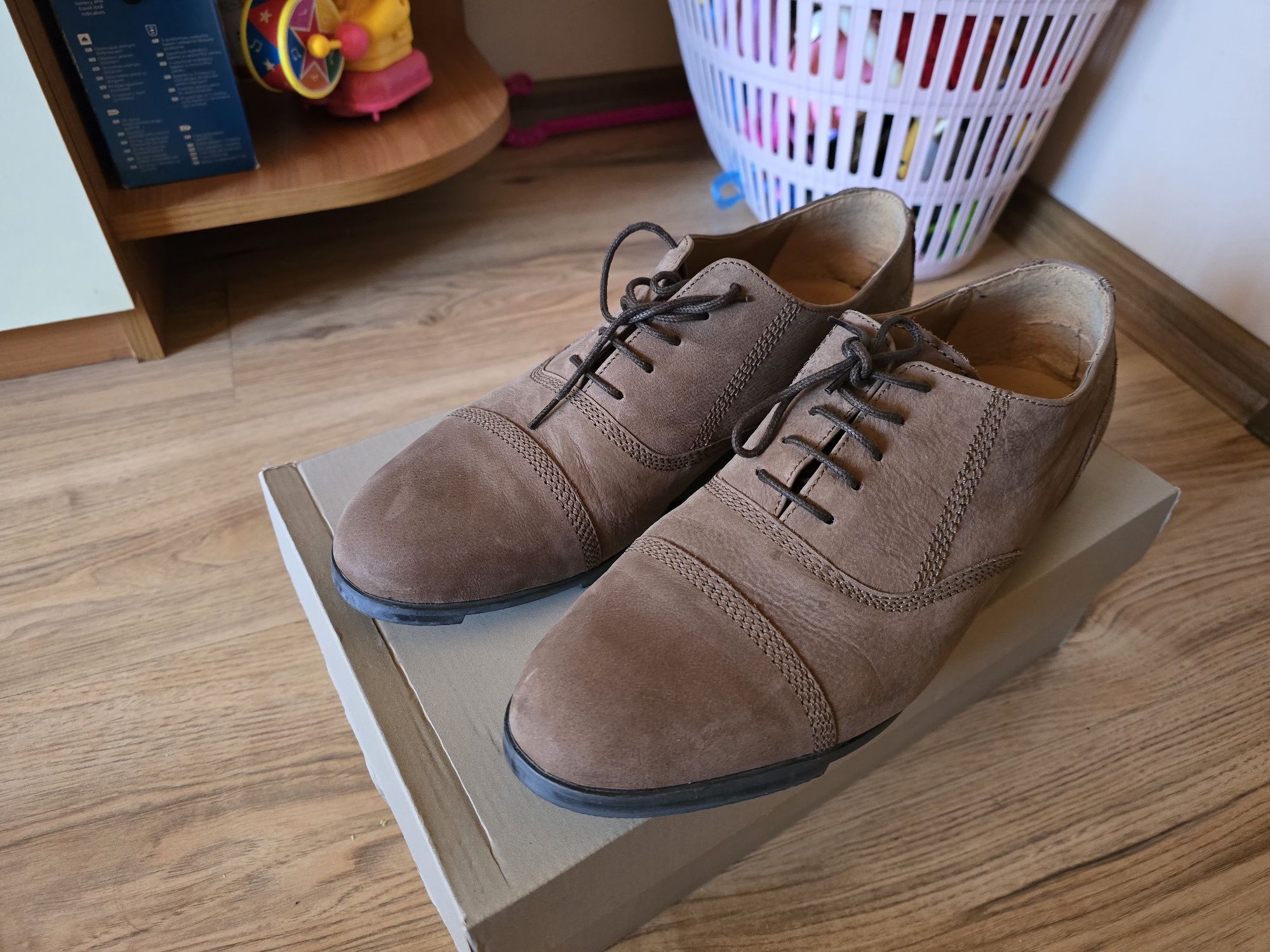 Timberland, Puma, Luciano Bellini, Armani,  Nickels 42 - 44 размер