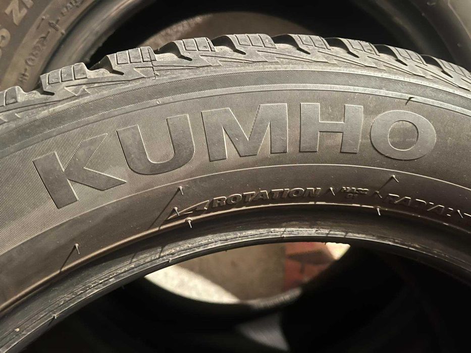 2 бр. 215/55 ZR 17 KUMHO  DOT 3322