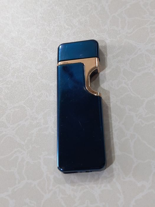 В продаже электро спиральная зажигалка