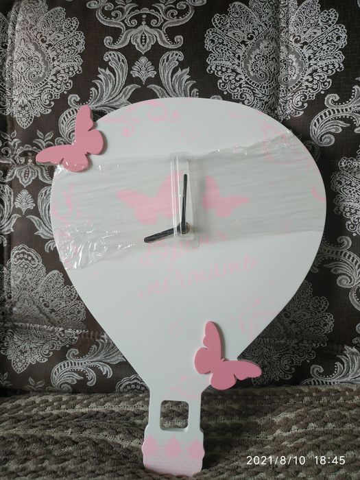 Продам часы для девочки