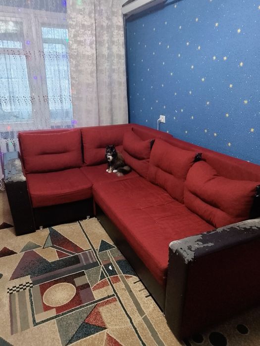 Продам диван с кресло кроватью и пуфиком