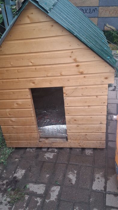 Будка  продам для средней породы большая. Новая.