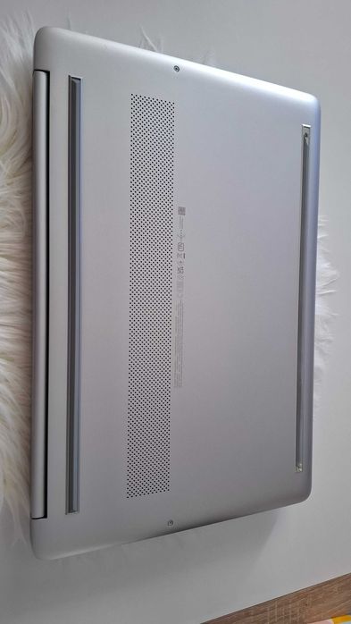 HP Laptop – i5-1235U GEN 12 , 8GB RAM, SSD 256GB CU NOU