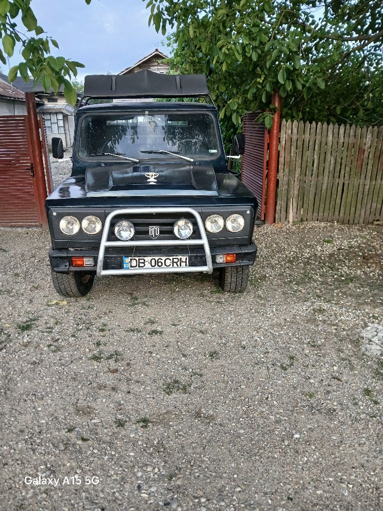 Vând aro camioneta