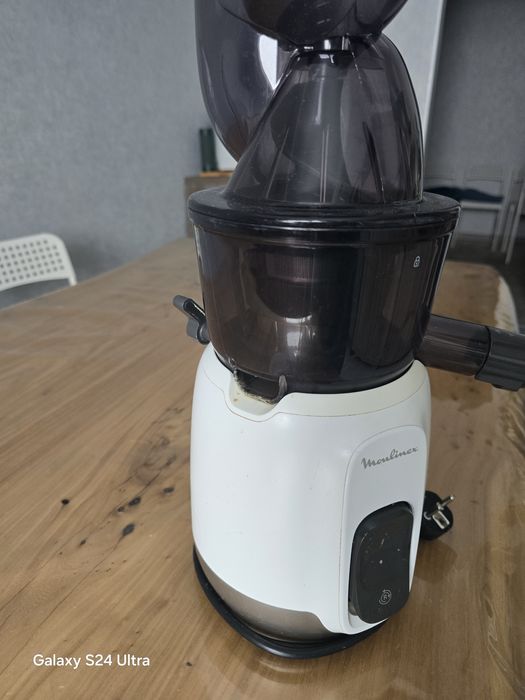 Шнековая сковыжималка,ремонт жасайтын адамдарға.