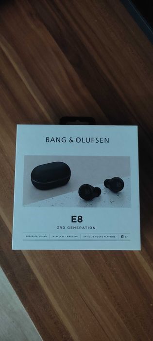 Наушники  BENG & OLUFSEN E8