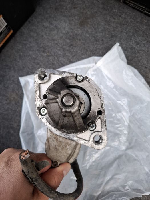 Стартер за лек автомобил