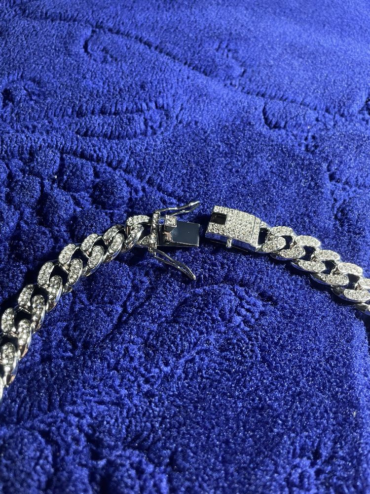 Lant Cuban Iced out fully iced, Hard Lock, Ice concept