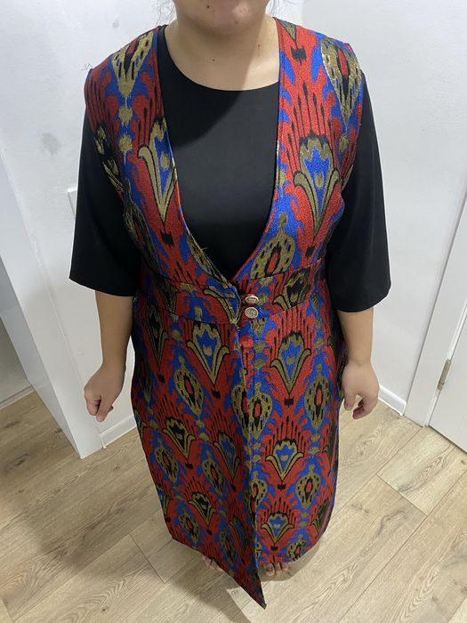 Продам жилетку в отличном качестве