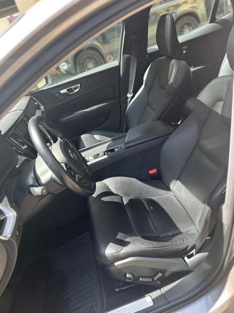 Volvo S60 Momentum AWD 320 Cp