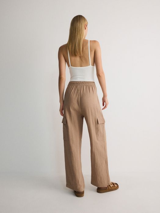 Pantaloni din bumbac Reserved