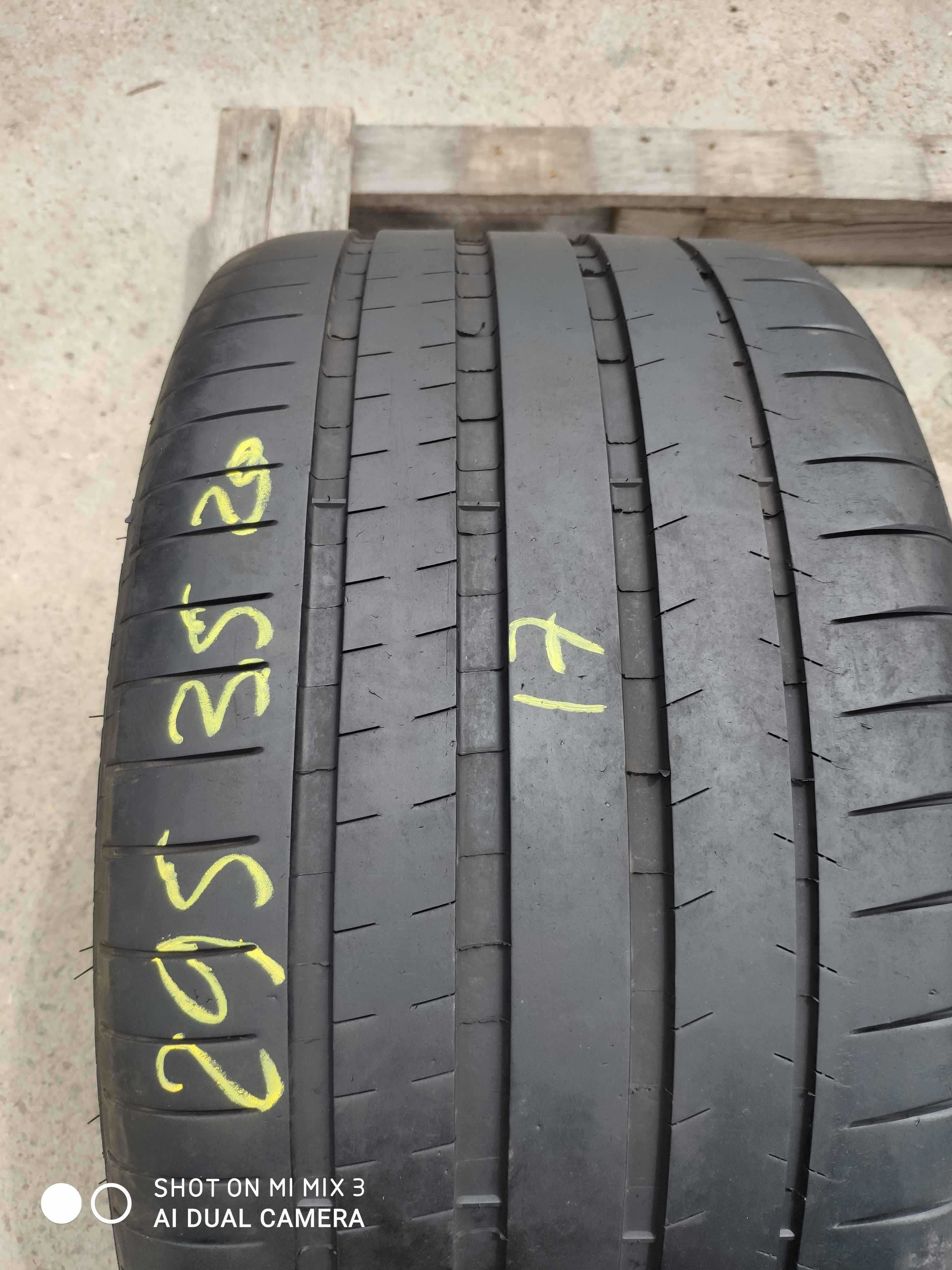 Anvelopa Vara 295/35 R20 MICHELIN PilotSuperSport 105Y DOT 2017