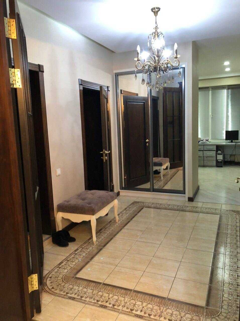Аренда 3-комнатной квартиры 120м², ЦУМ, Мирабад