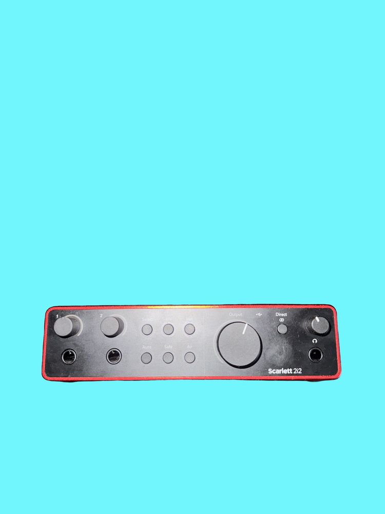 Focusrite scralett 2i2 4th gen studio pack