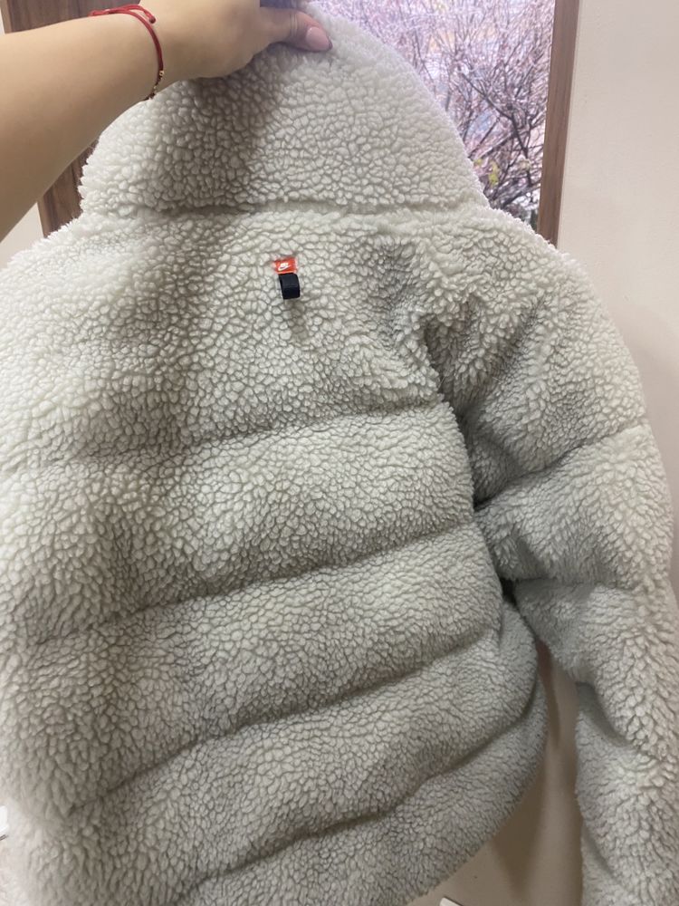 Яке Nike-THERMA-FIT City Sherpa Jacket Light Bone