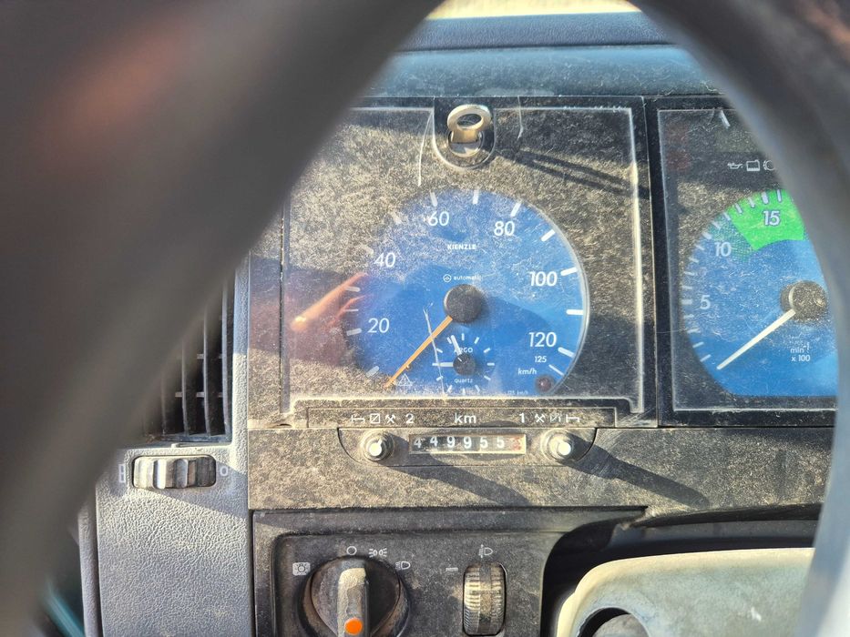 Atego 817 mercedes cu oblon hidraulic