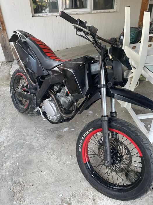 Supermoto Derbi senda 125