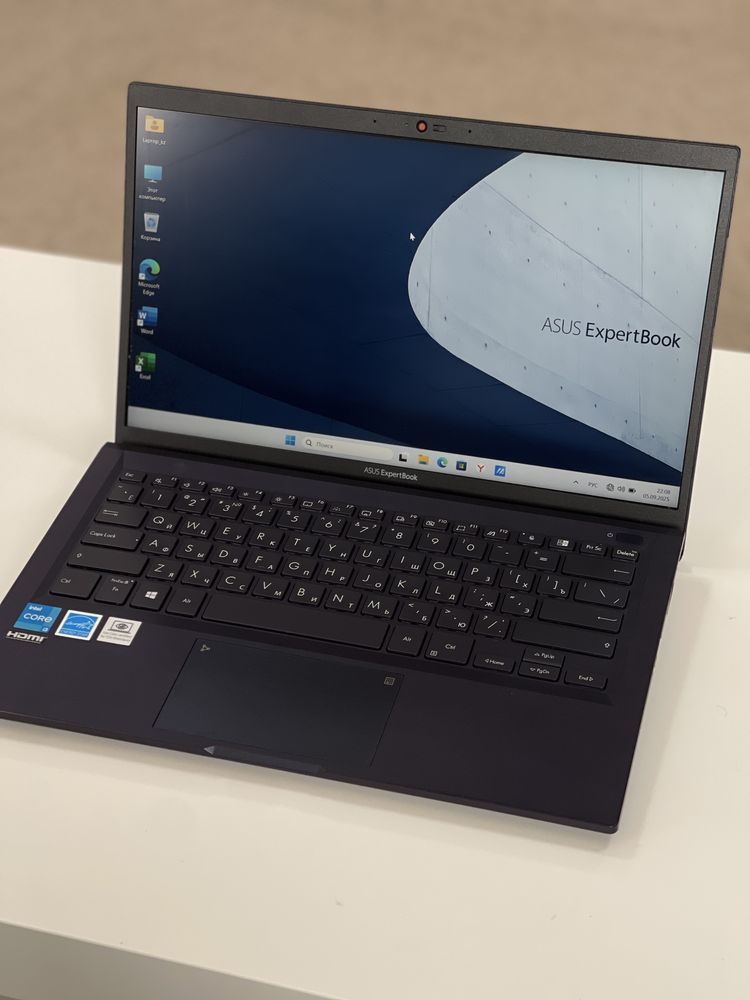 Продается ноутбук Asus ExpertBook