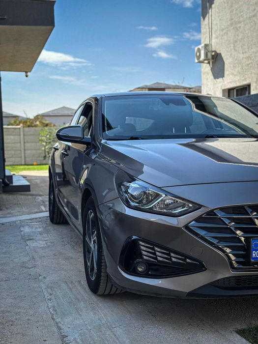 Hyundai i30 Fastback 2021, mild hybrid, 160cp, primul proprietar