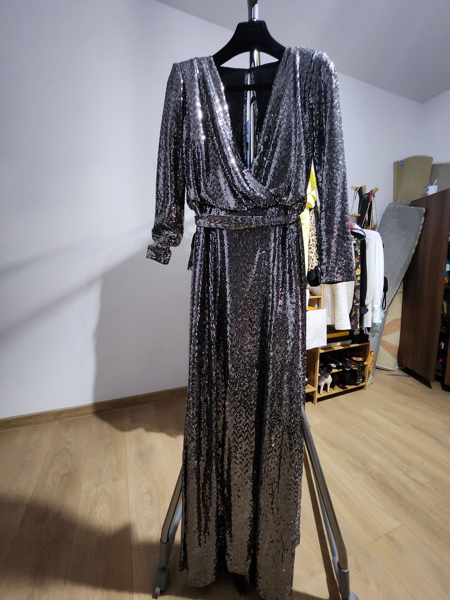 Vând rochie de ocazie Pronovias, mărime 38